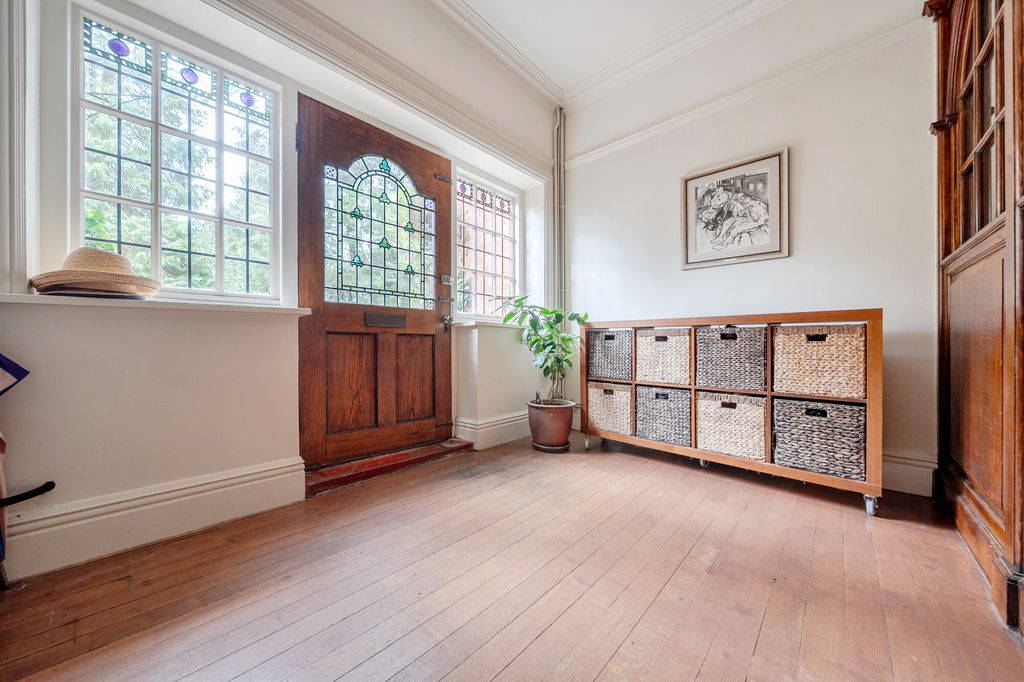 Property photo 3 of 13