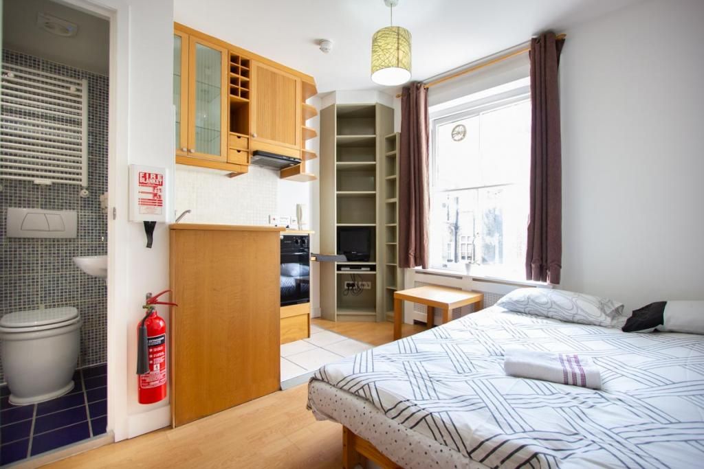 Property photo 1 of 6 Studio To Rent