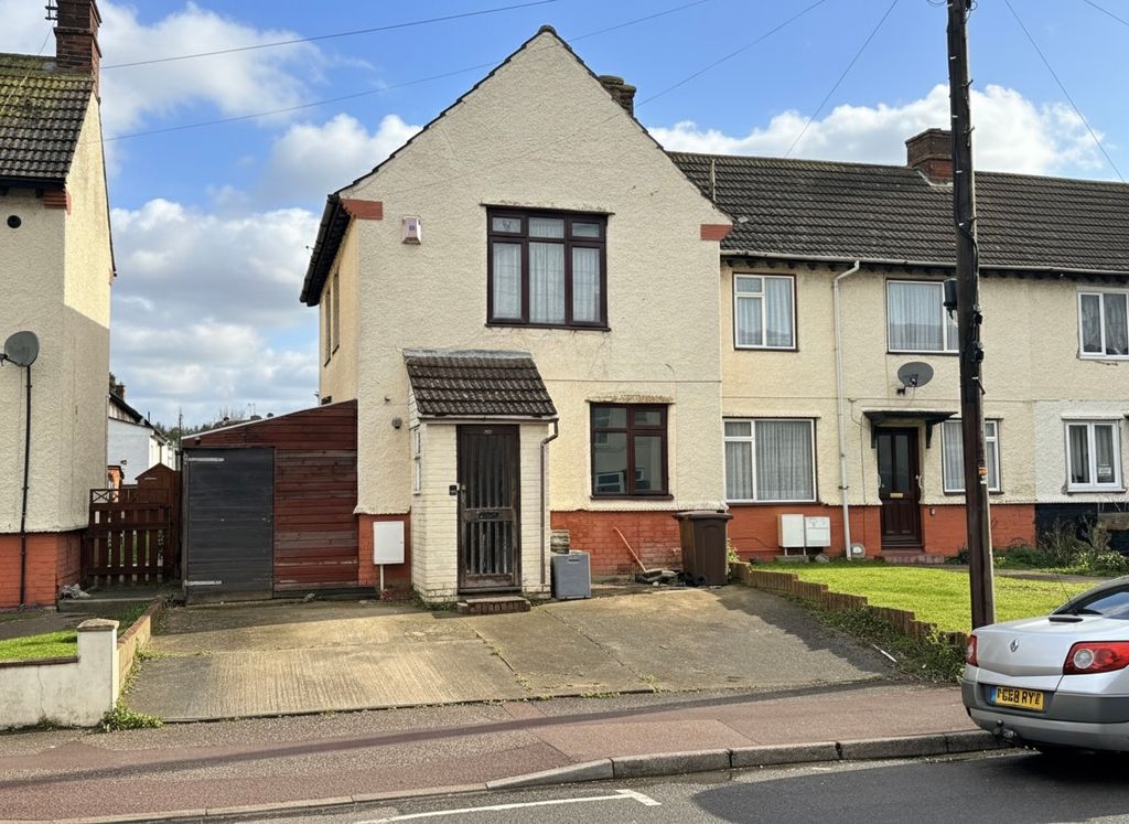 Property photo 1 of 11 Front