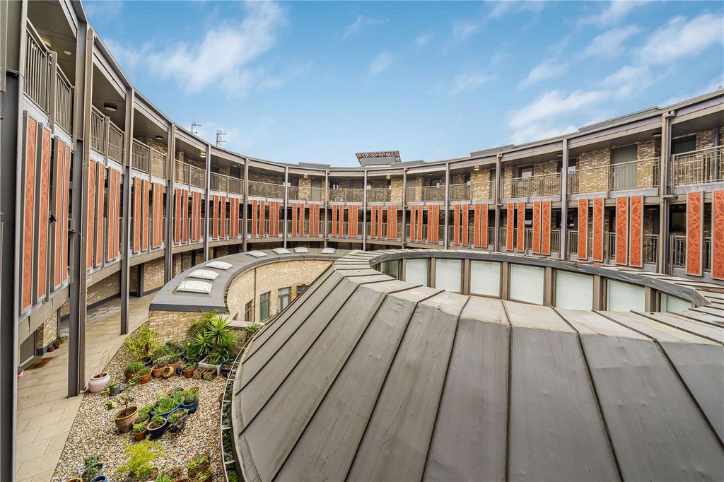 Property photo 2 of 24 Picture No. 22