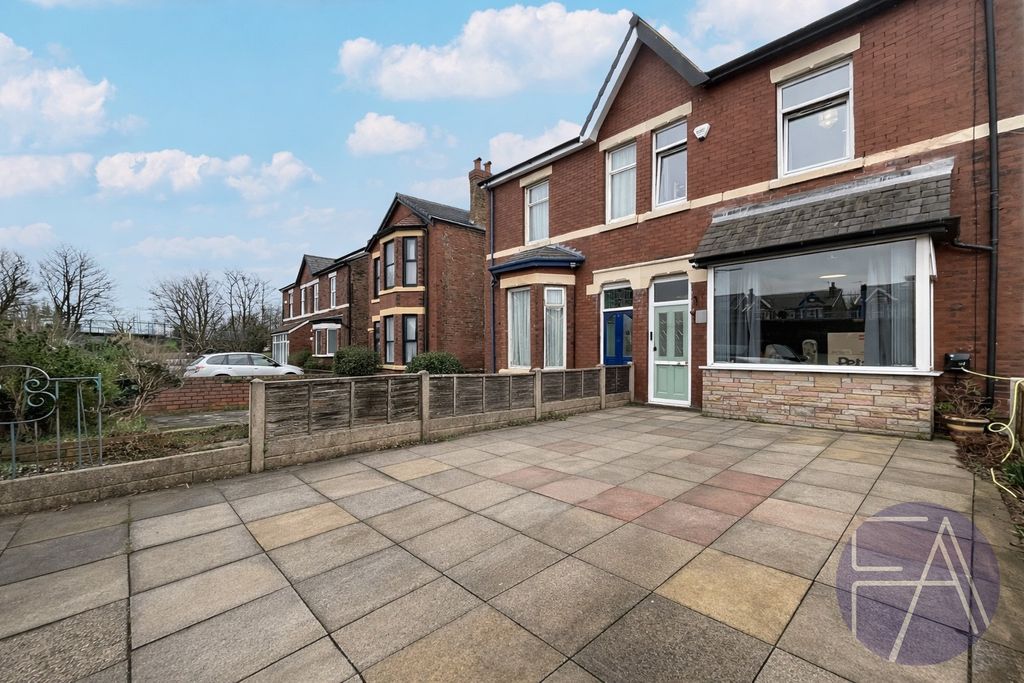 Property photo 1 of 18 4816080