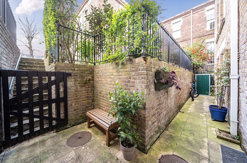 Property photo 2 of 21 1420604-18-69B048...