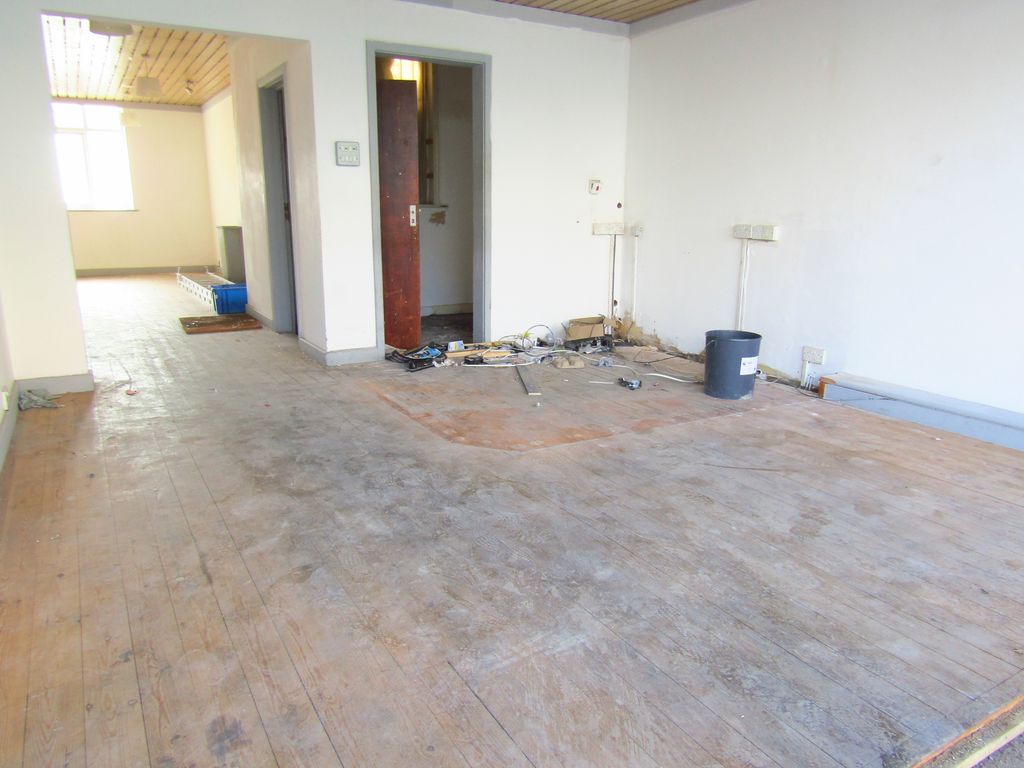 Property photo 3 of 6 Img_7202
