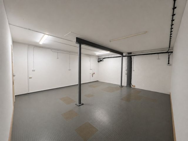 Property photo 1 of 2