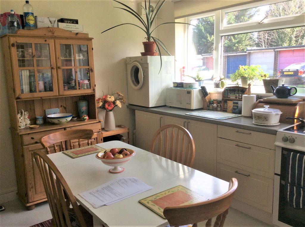 Property photo 1 of 3