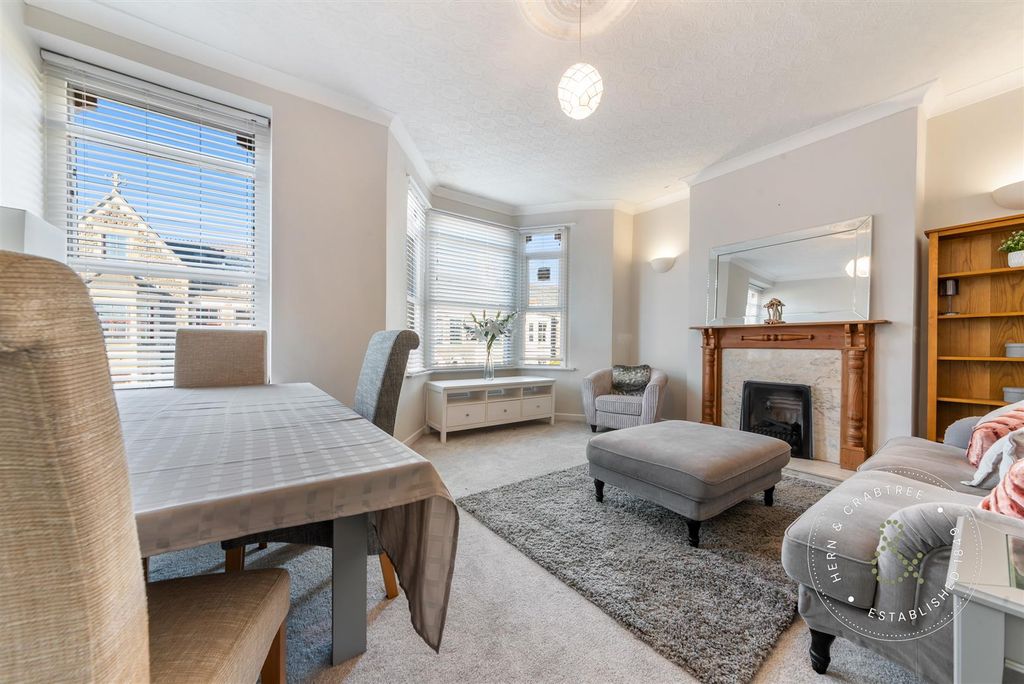 Property photo 2 of 42 Dogo-Street-First-Floor-Flat-12.Jpg