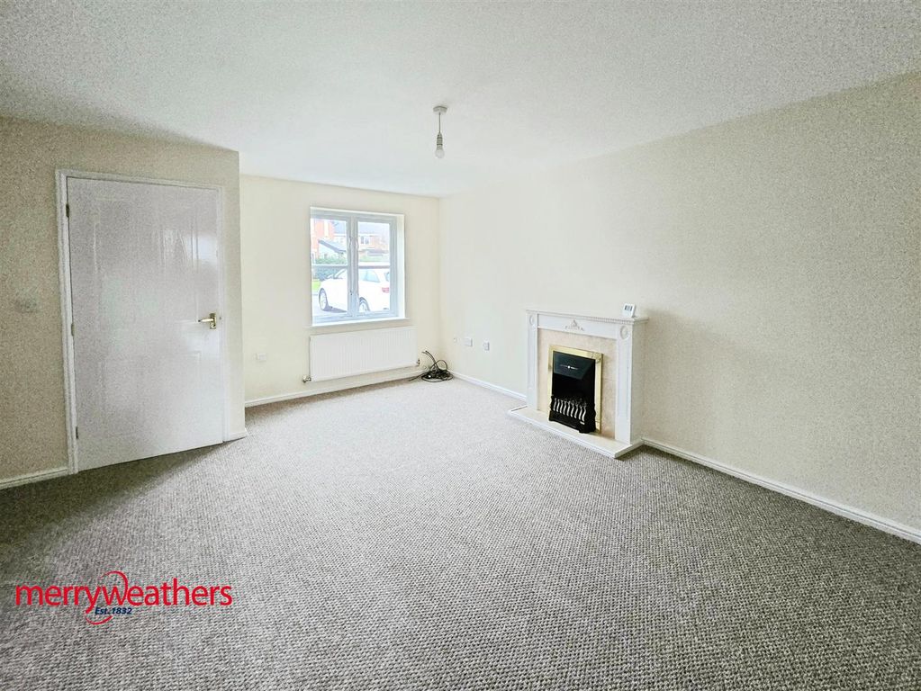 Property photo 2 of 16 Lounge