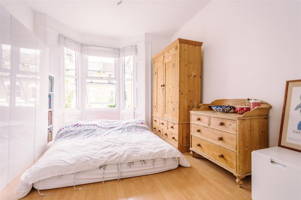 Property photo 3 of 8