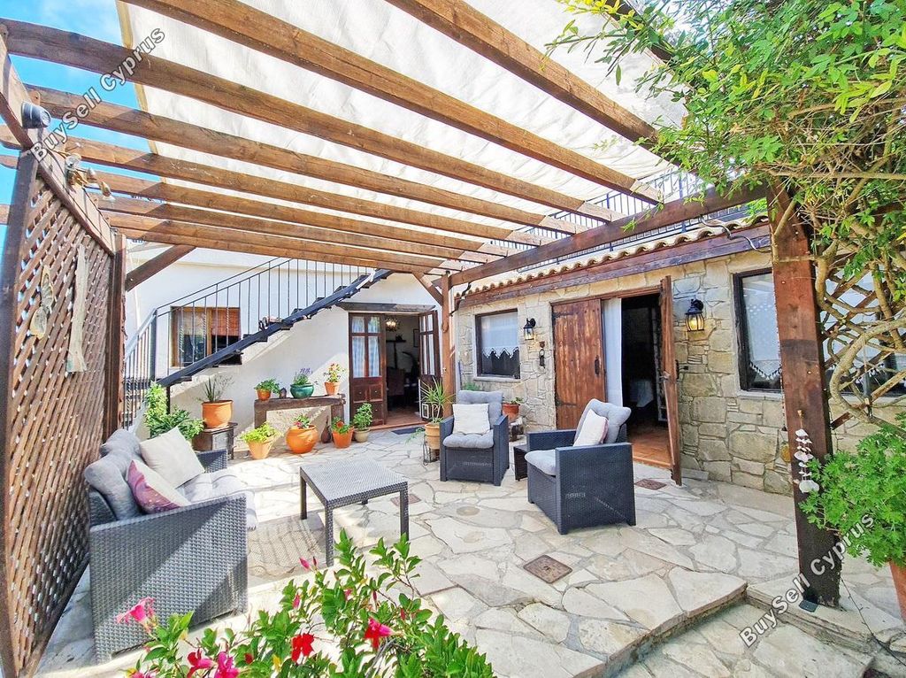 Property photo 1 of 53
