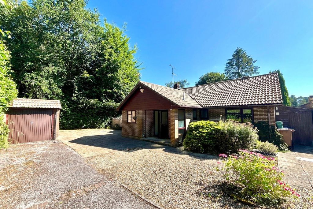 Property photo 1 of 24 Picture No. 32