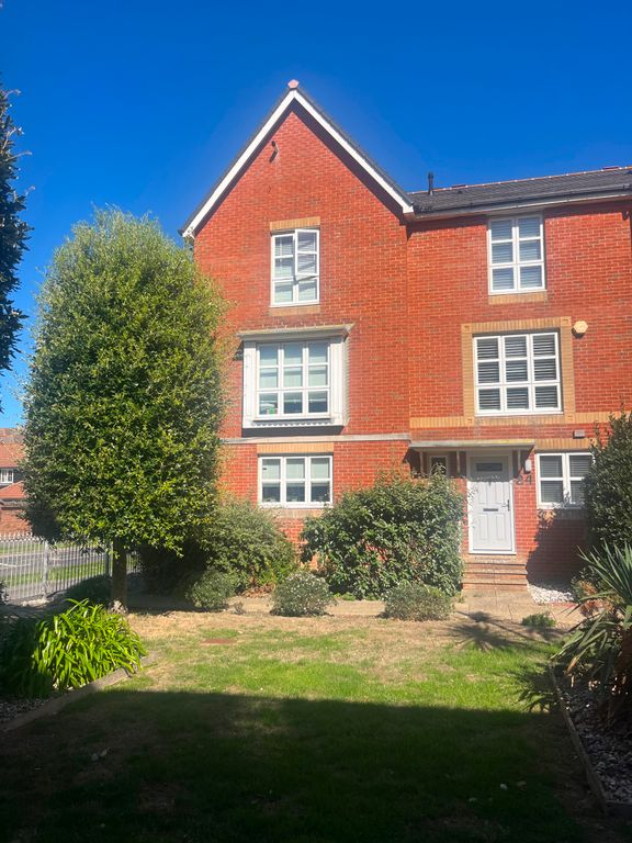 Property photo 2 of 17