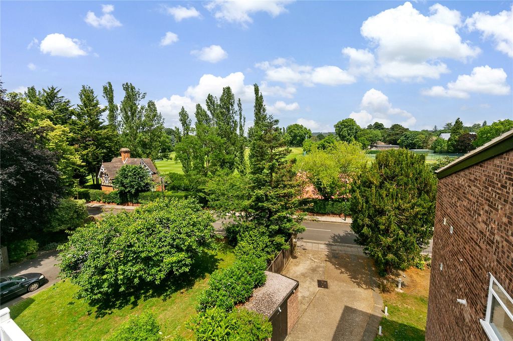 Property photo 1 of 17 Picture No. 11