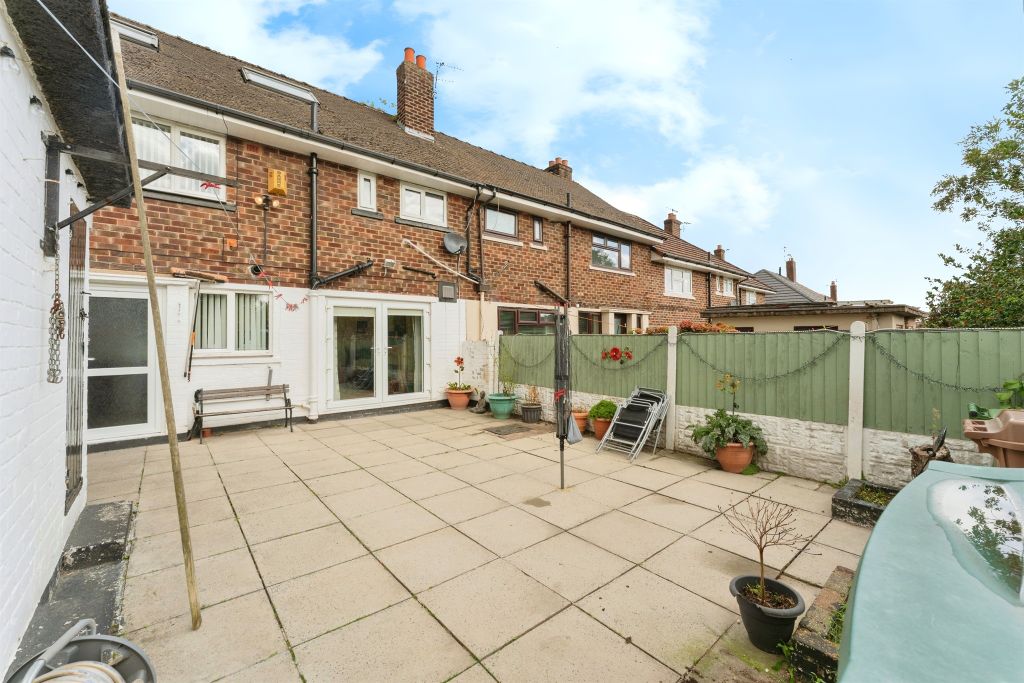 Property photo 2 of 17