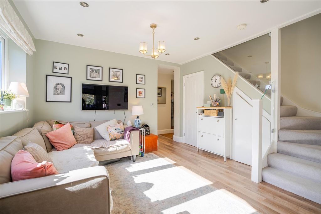 Property photo 3 of 14