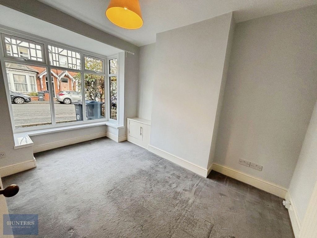 Property photo 2 of 11 2