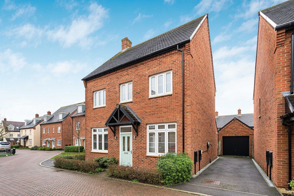 Property photo 1 of 26