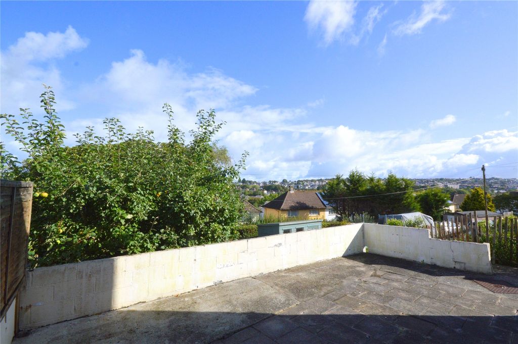 Property photo 2 of 10 Picture No. 05