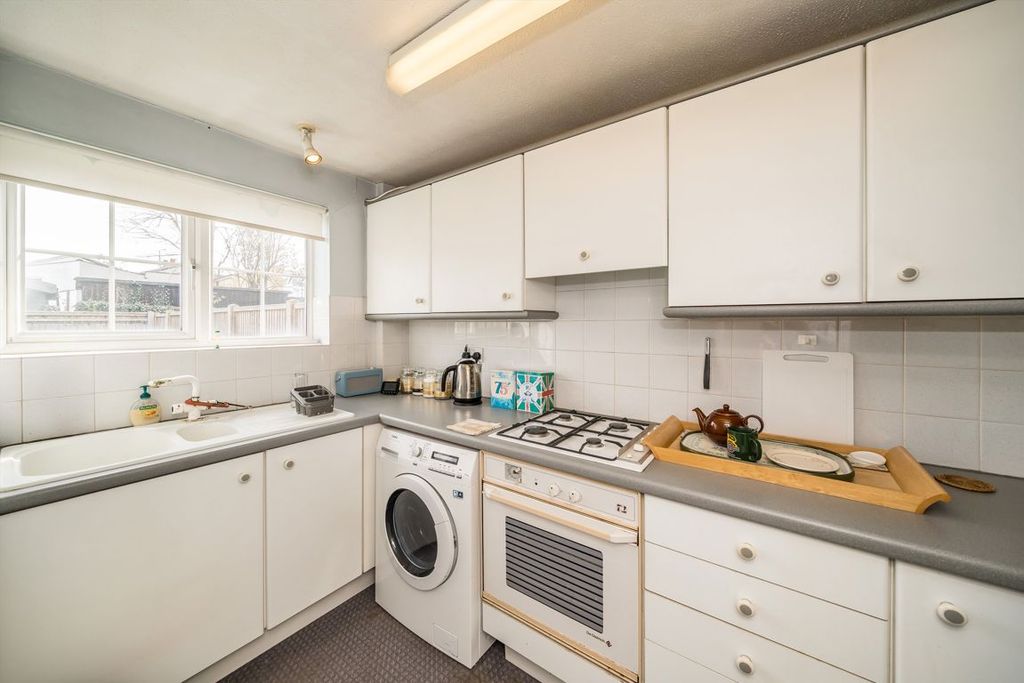 Property photo 2 of 3