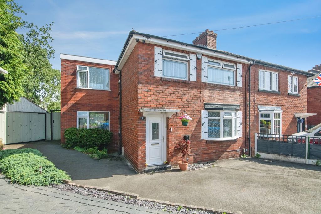 Property photo 1 of 15