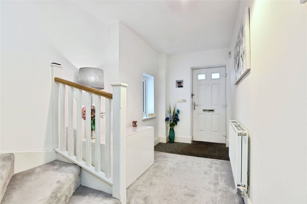 Property photo 3 of 27 Picture No. 01