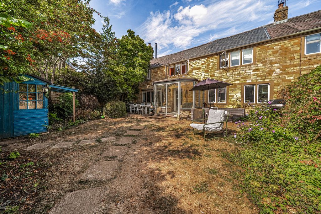 Property photo 1 of 14 Front