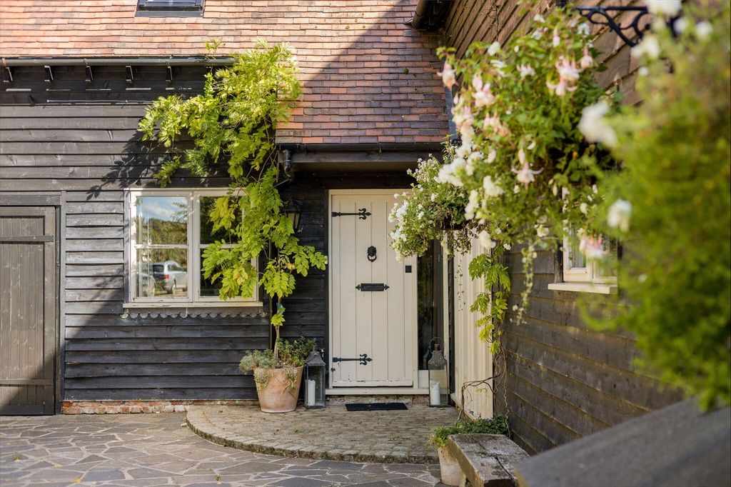 Property photo 2 of 16 Front