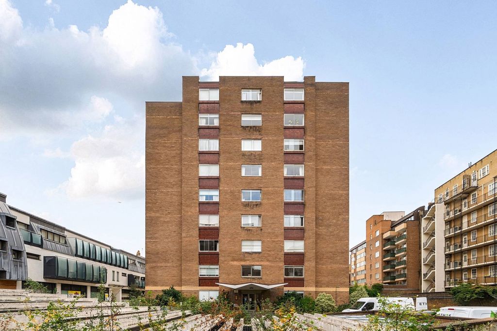 Property photo 1 of 25