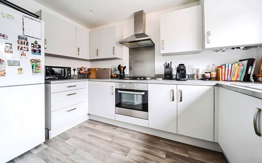 Property photo 3 of 14 Pbox-Img.Jpg