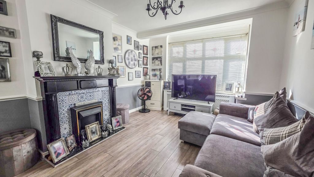 Property photo 3 of 13 Picture No. 09