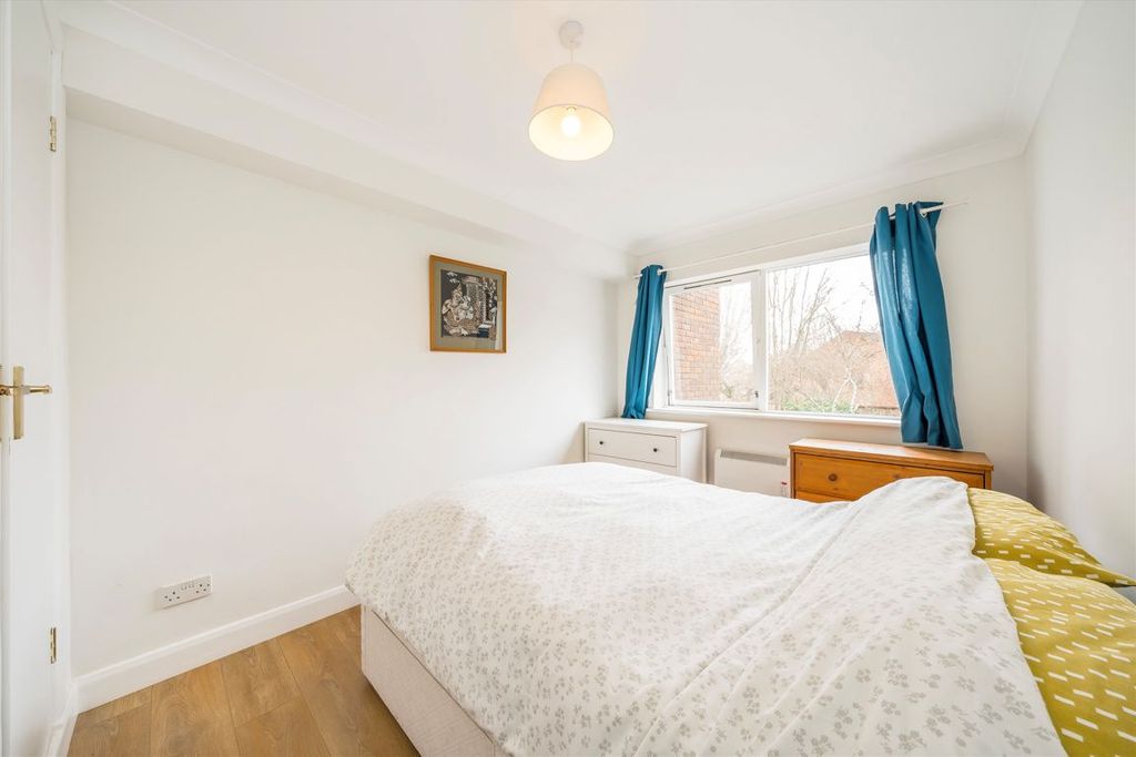 Property photo 3 of 8