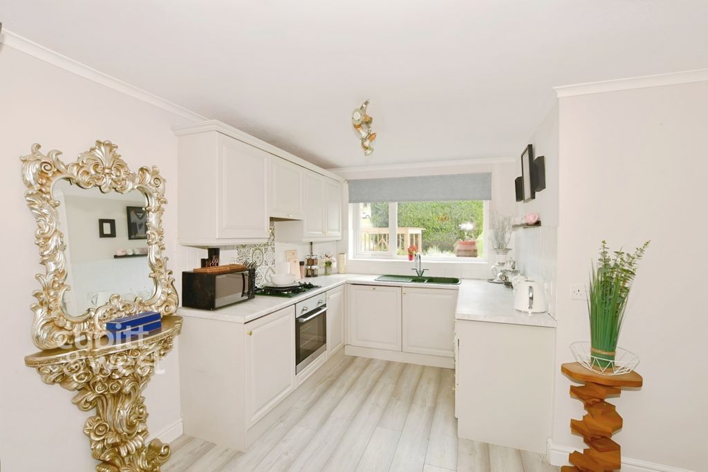 Property photo 3 of 13 E7F99646-901G1Q7A...