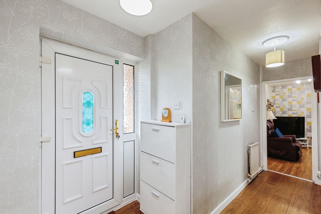 Property photo 2 of 15 Pbox-Img.Jpg