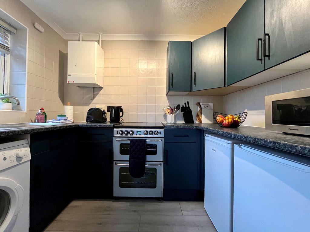 Property photo 2 of 8