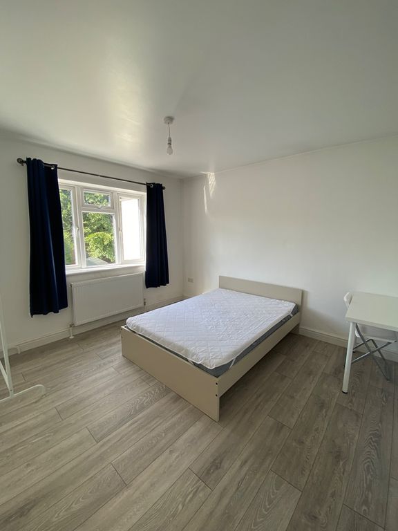 Property photo 2 of 8 Photo 1