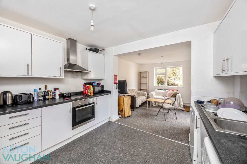 Property photo 1 of 18 4629430