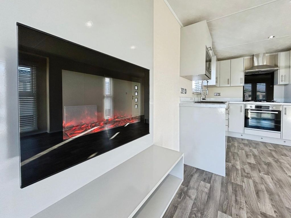 Property photo 2 of 9 411F0B17-Image00009.Jpeg