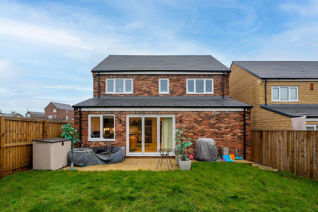 Property photo 3 of 24