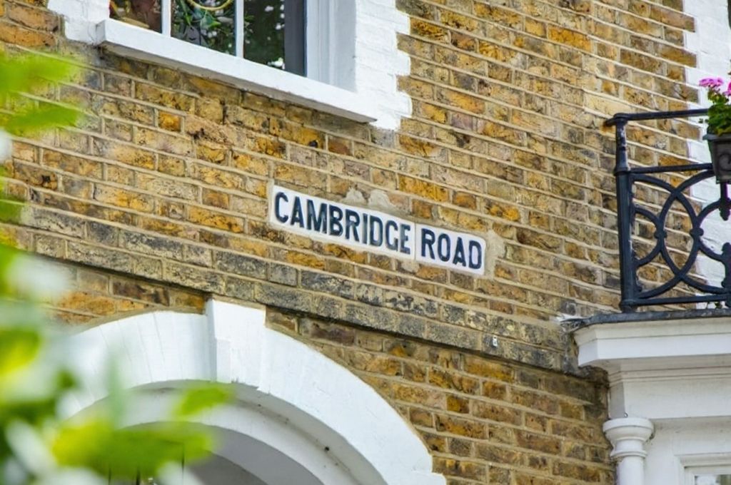 Property photo 2 of 25