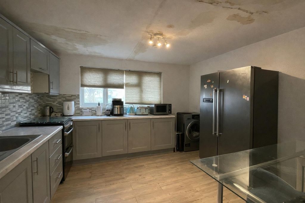 Property photo 3 of 8 Cda500Fc-Fd4D-4975-B66F-1Ad1B4744414.Png