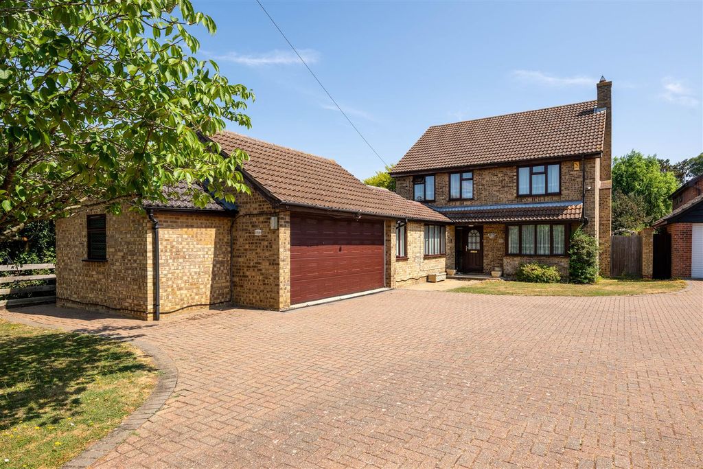 Property photo 1 of 26 260716 - 19A Luton Road, Wilstead - 03.Jpg