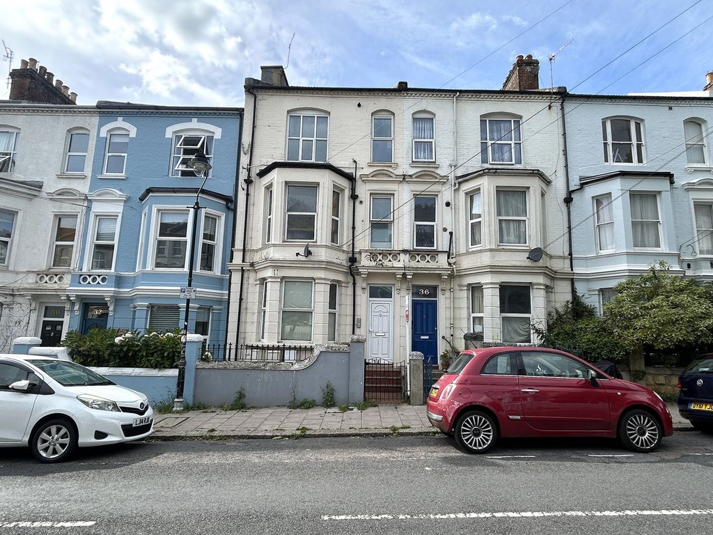 Property photo 1 of 10