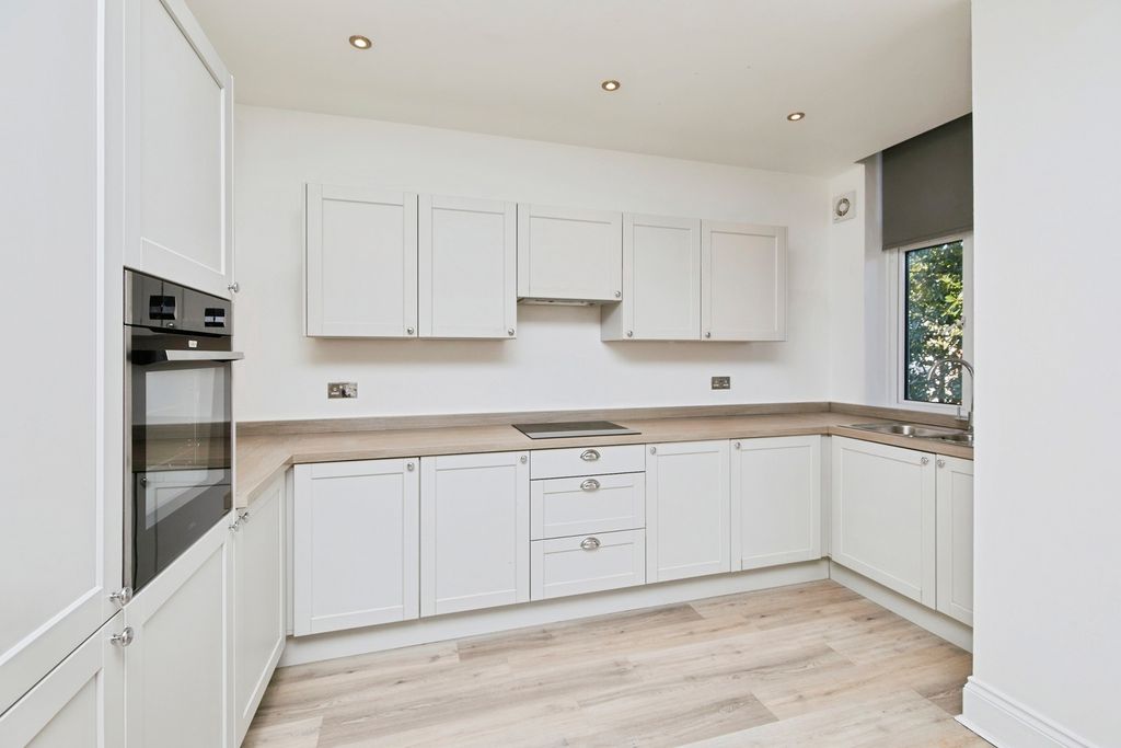 Additional image 21 of 3 bed flat for saleSt. Marys Gate, Derby, Derbyshire DE1
