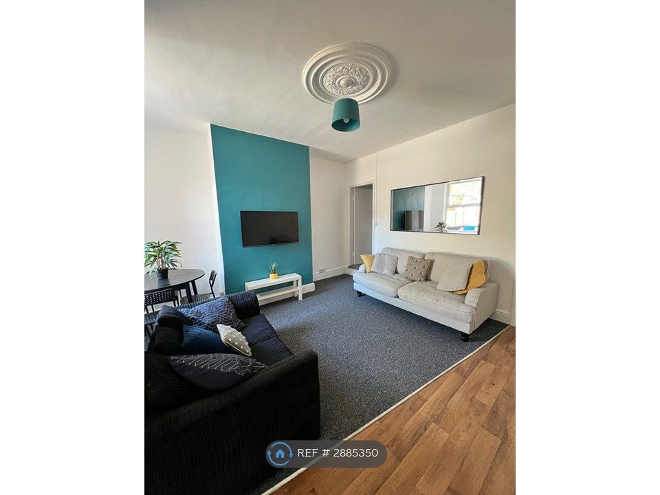Property photo 1 of 25