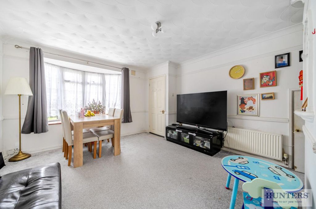 Property photo 2 of 16 Lounge/Diner