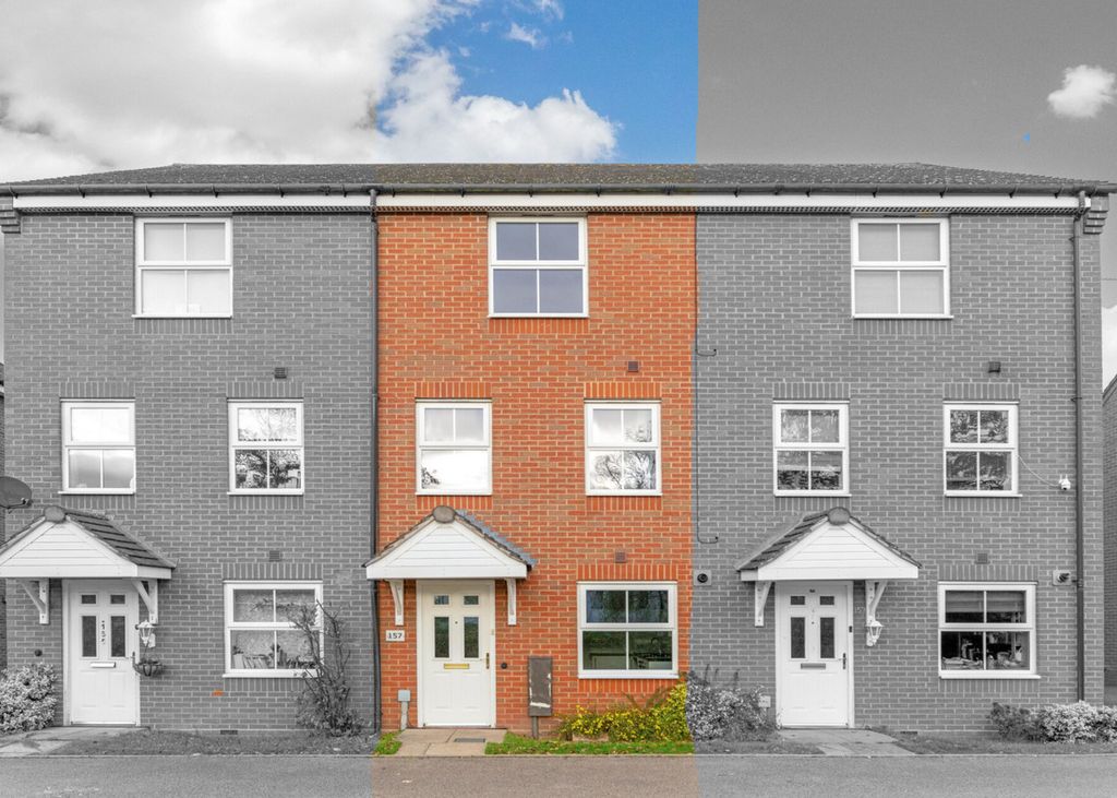 Property photo 2 of 24