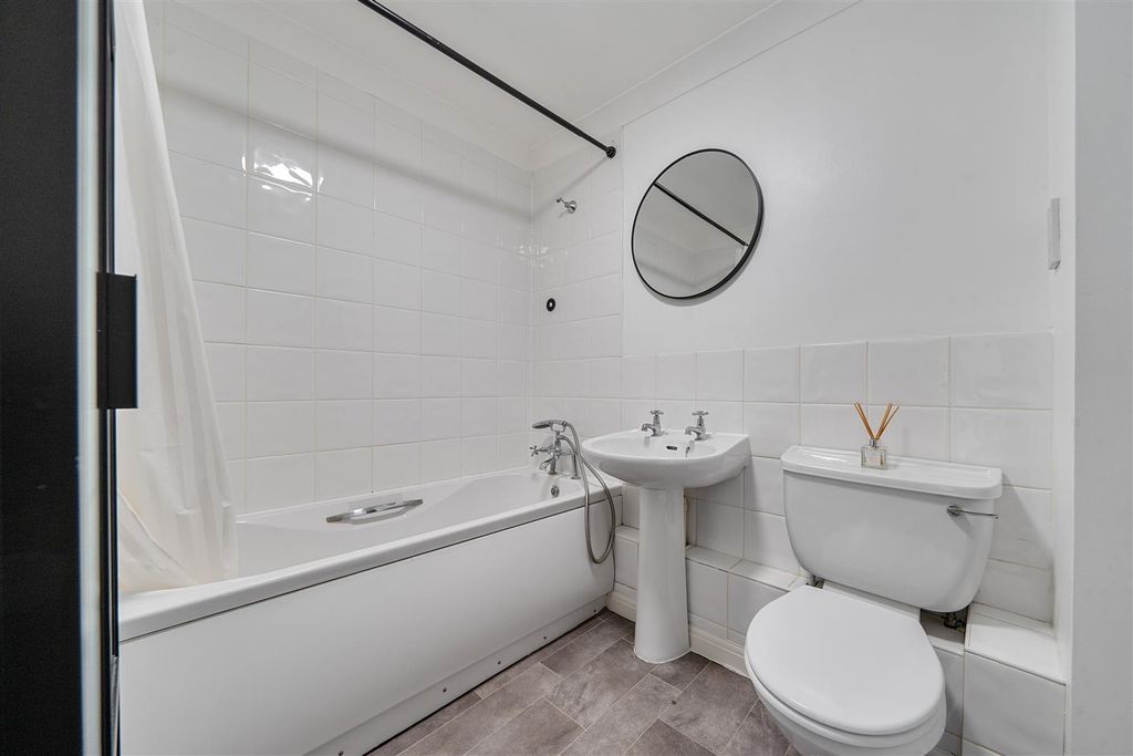 Property photo 2 of 10 1439121 (1).Jpg