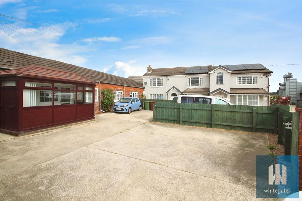 Property photo 2 of 10 Picture No. 14