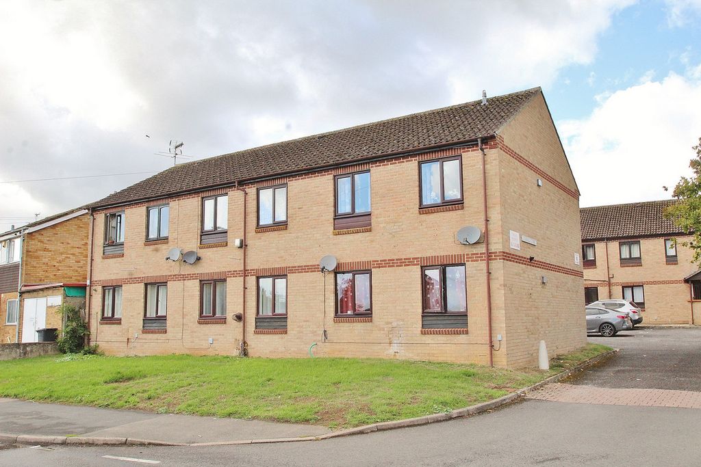 Property photo 1 of 8