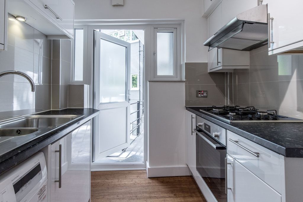 Property photo 2 of 35 Kitchen