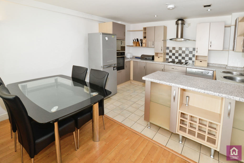 Property photo 2 of 18 Picture No. 19